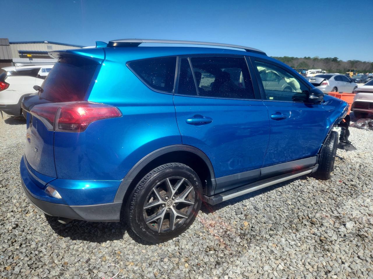 2017 Toyota Rav4 VIN JTMNFREV9HJ707018 photo 3