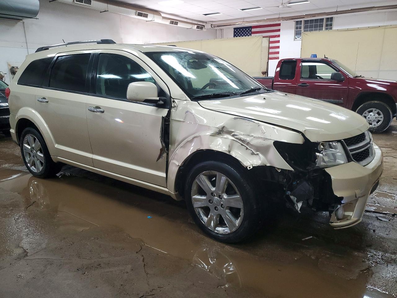 2011 Dodge Journey VIN 3D4PH6FG4BT570574 photo 4