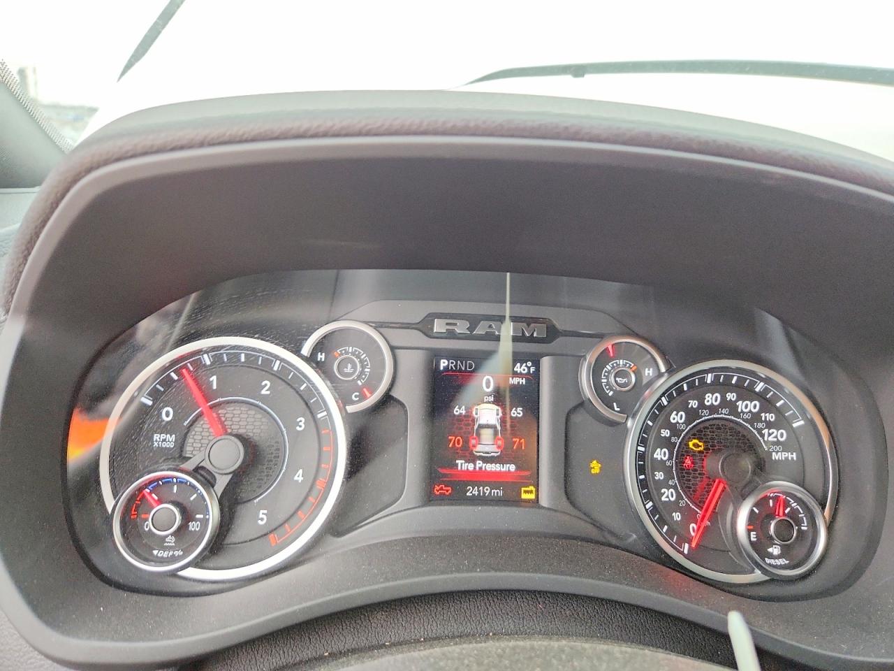 2025 Ram 3500 VIN 3C63R3GL7SG540391 photo 9
