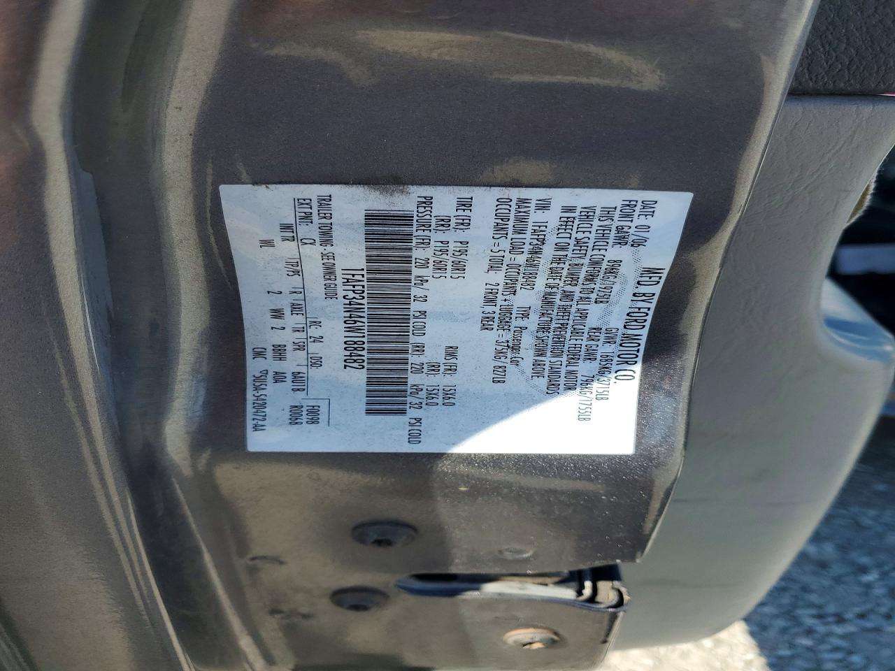 2006 FORD Focus VIN 1FAFP34N46W188482 photo 12