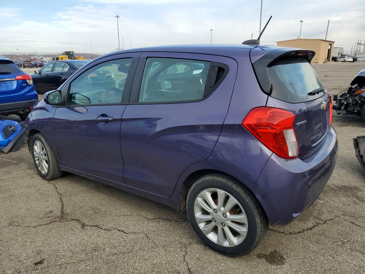 2017 CHEV Spark VIN KL8CD6SA5HC762981 photo 2