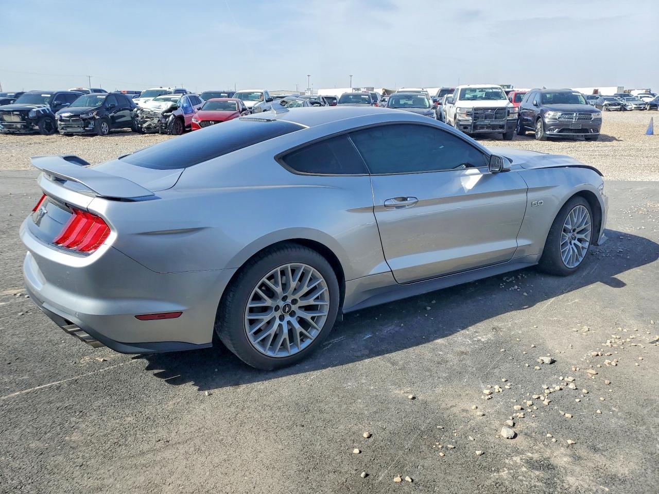 2020 Ford Mustang VIN 1FA6P8CF7L5176450 photo 3