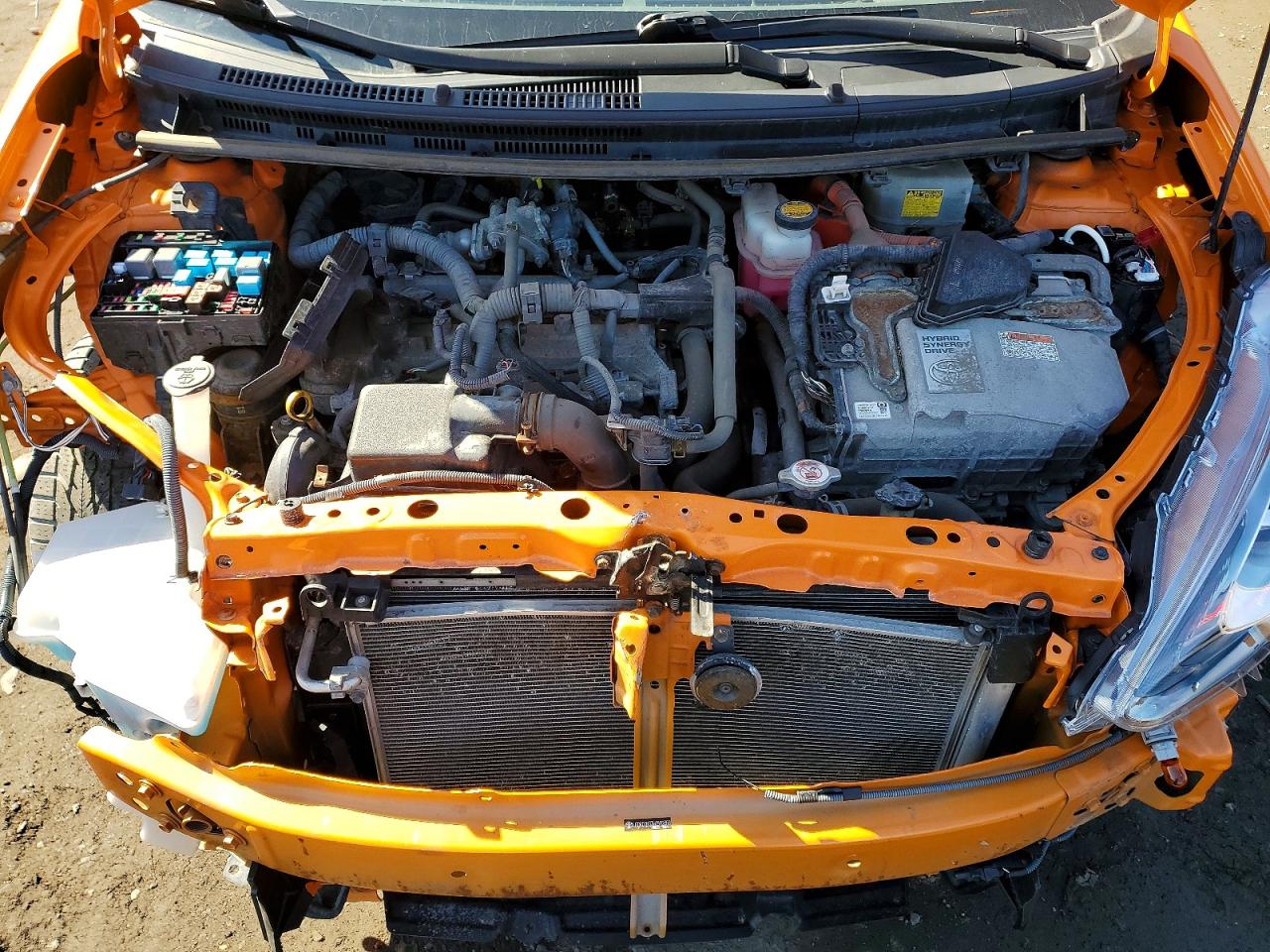 2017 Toyota Prius c on VIN JTDKDTB33H1592358 photo 11