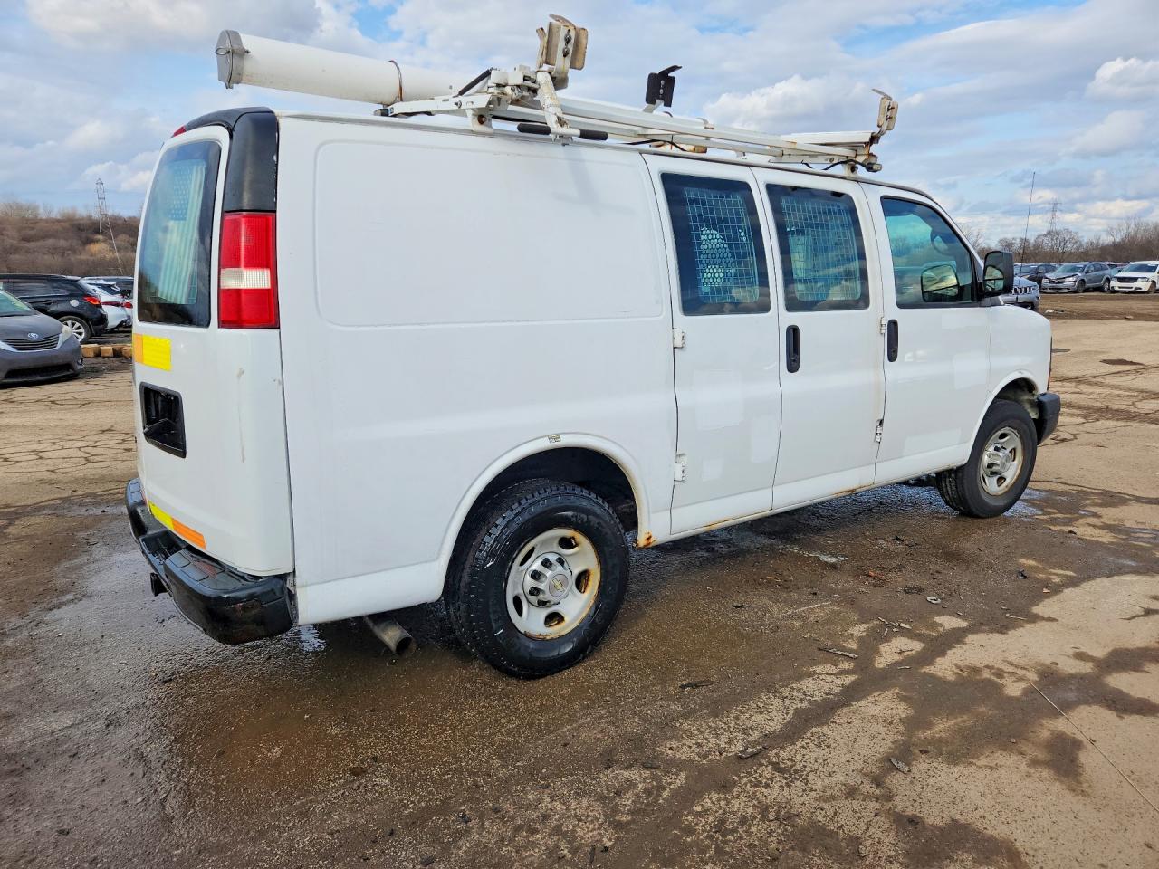 2013 CHEV Express VIN 1GCWGFCA0D1192503 photo 3
