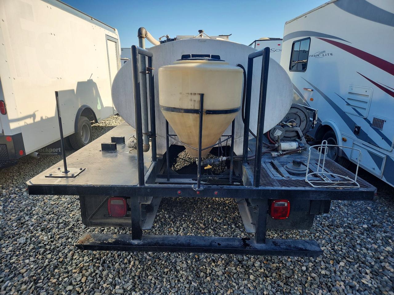 2017 International All models VIN 1HTJSSKK2HH650411 photo 6