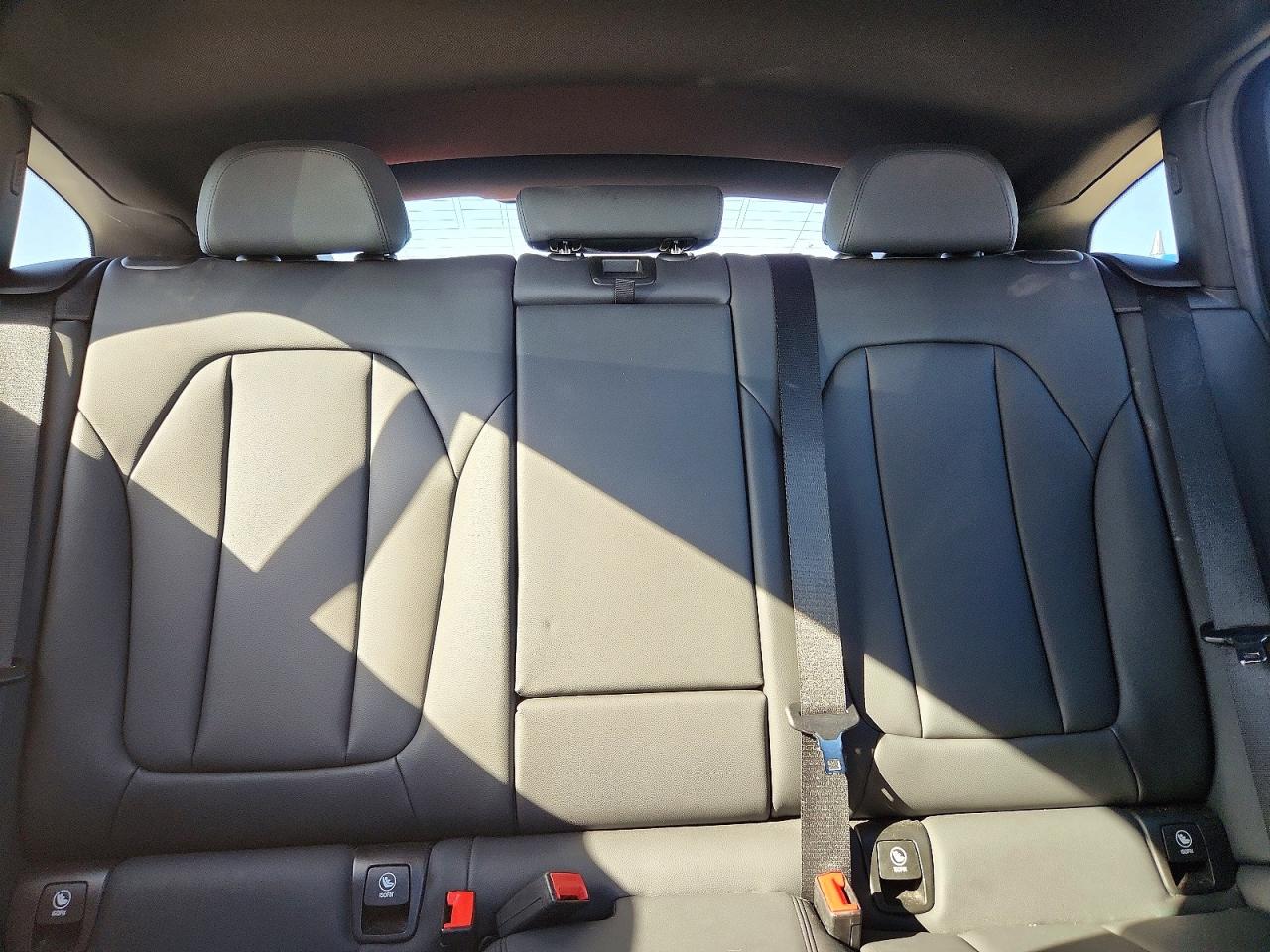 2019 BMW X4 VIN 5UXUJ3C54KLG53232 photo 10