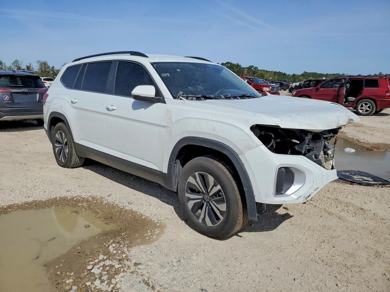 2025 Volkswagen Atlas VIN 1V2DR2CA3SC553376 photo 4