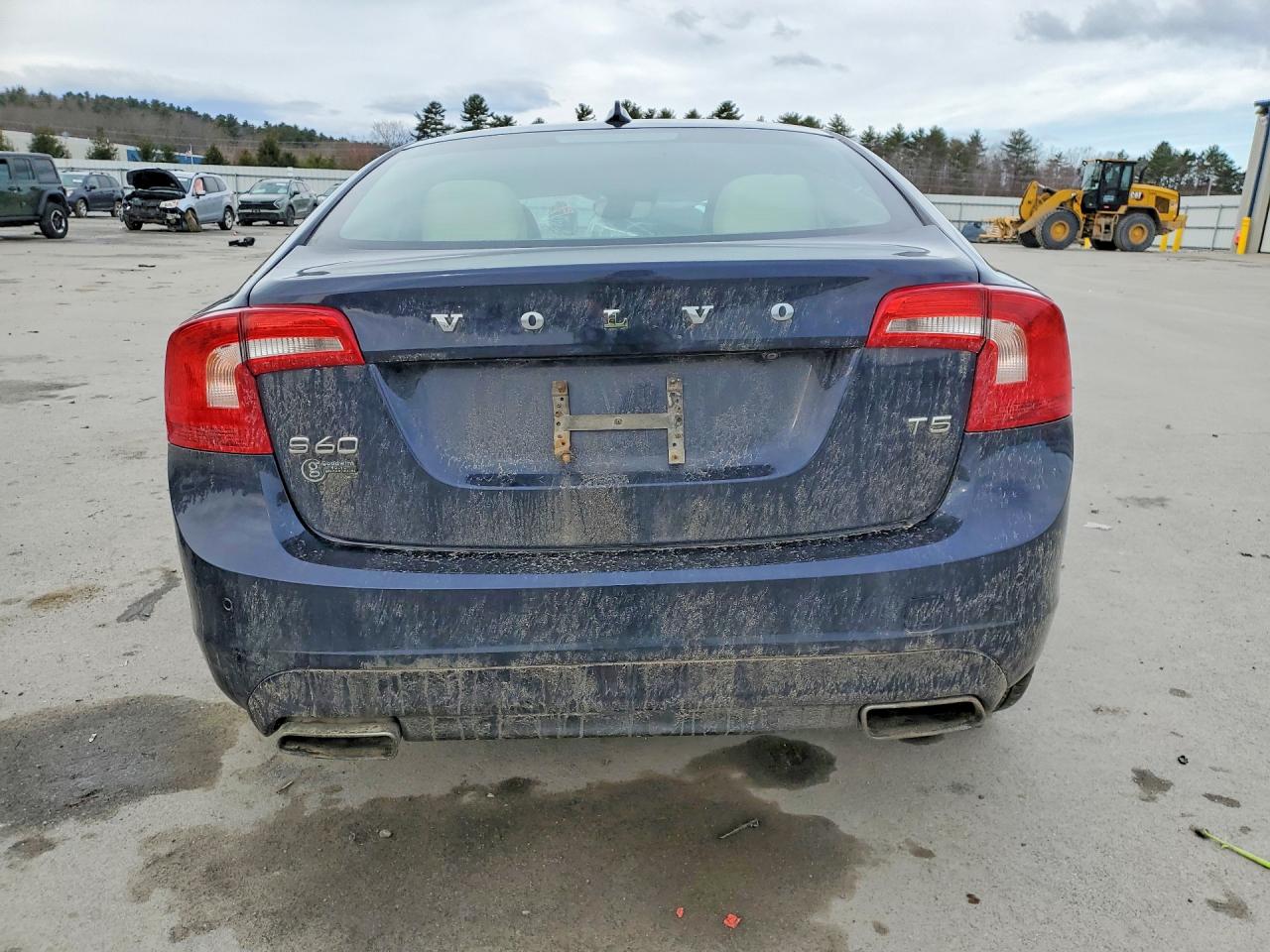 2016 Volvo S60 VIN YV126MFK1G2411536 photo 6