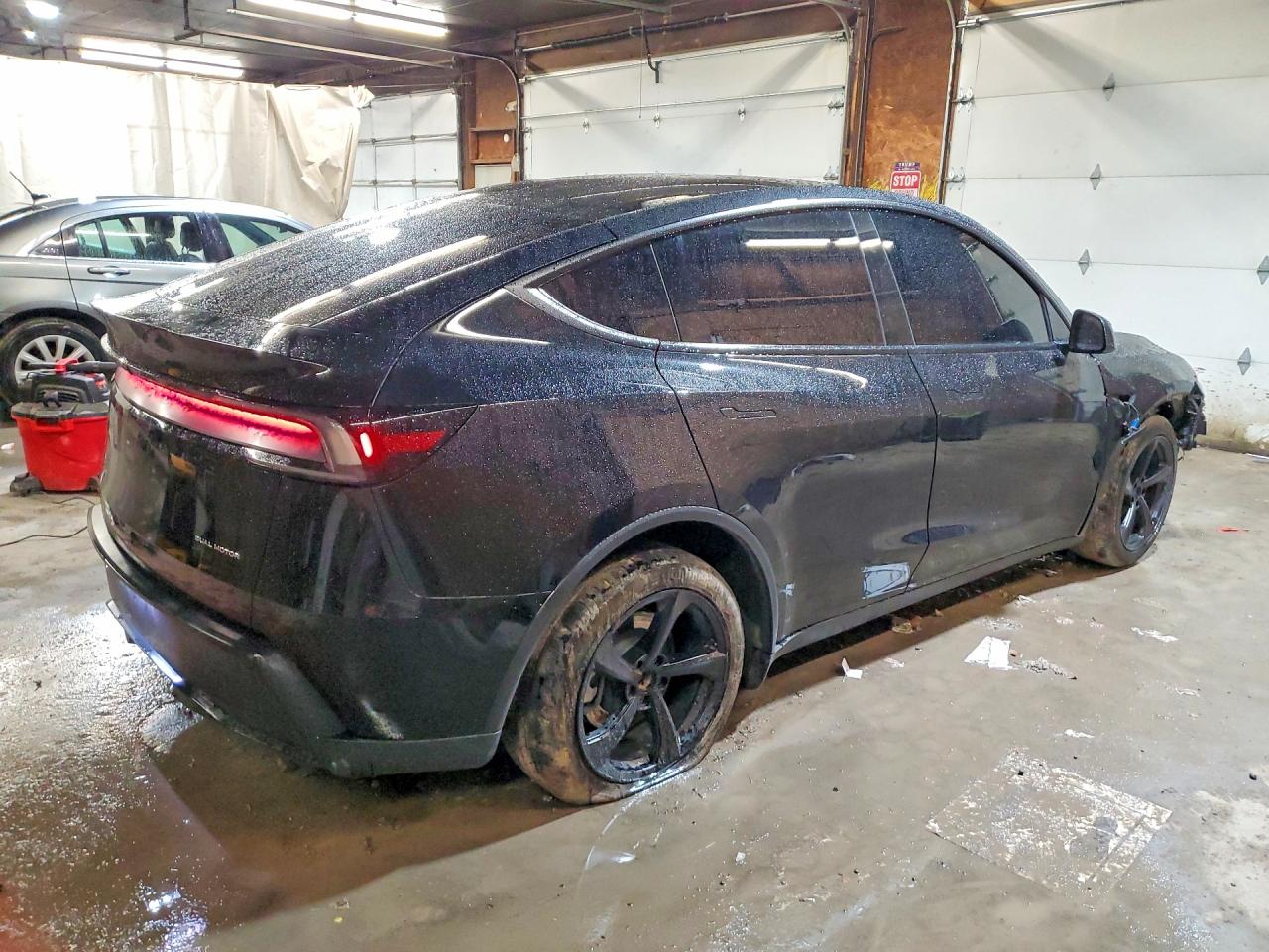 2026 Tesla Model y VIN 7SAYGDEEXTF362386 photo 3