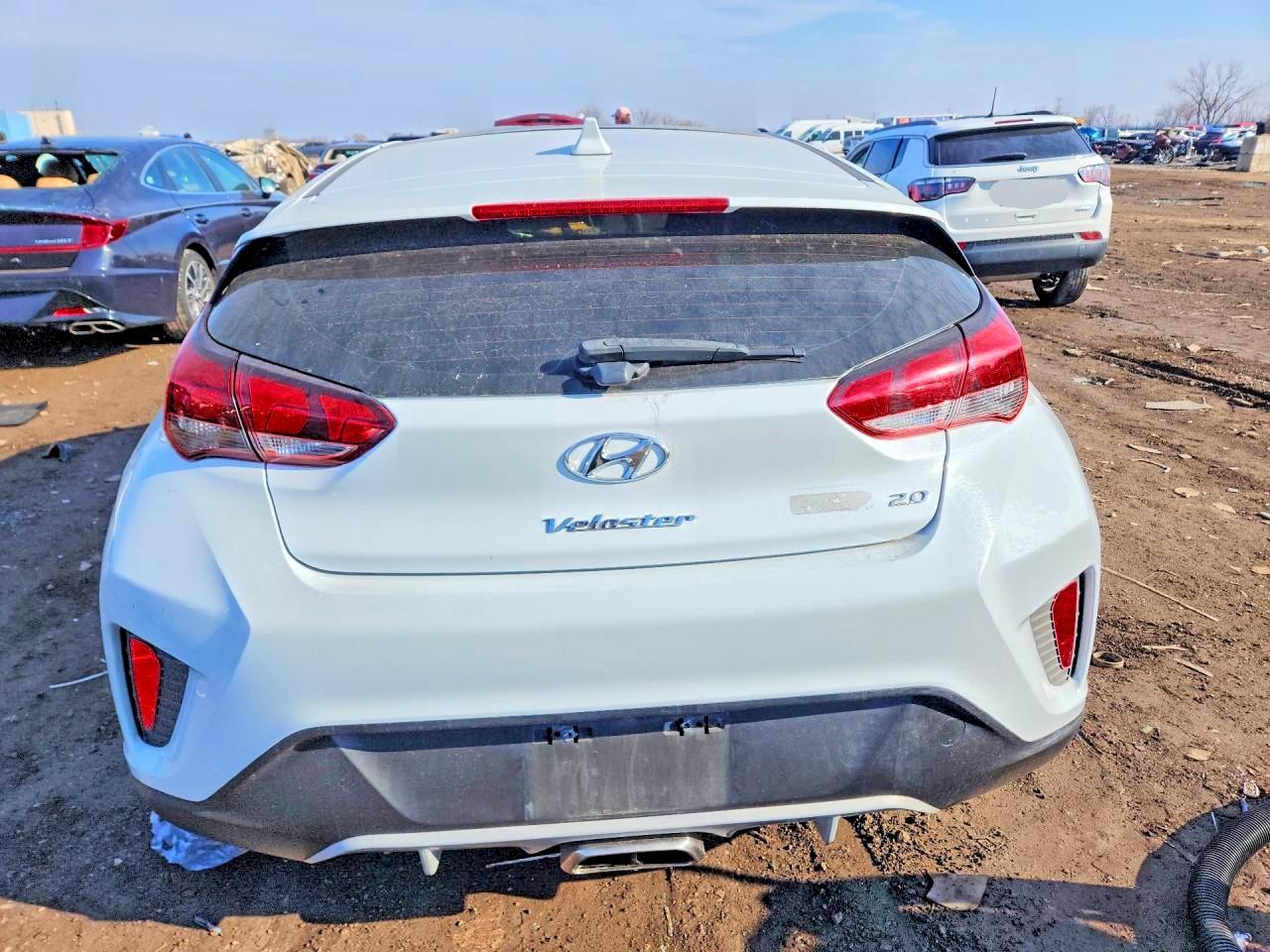 2019 HYUNDAI Veloster VIN KMHTG6AF6KU008545 photo 6