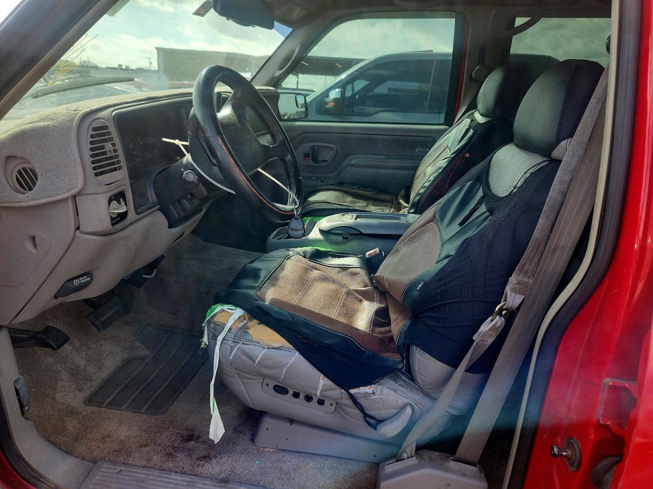 1997 Chevrolet Tahoe VIN 1GNEC13R6VJ435644 photo 7