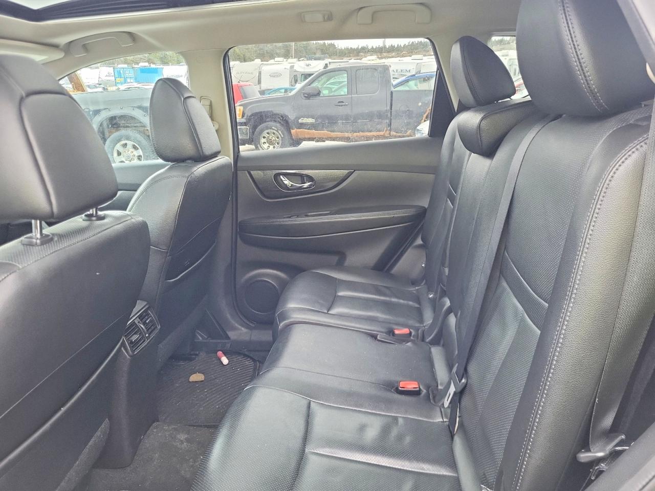 2016 Nissan Rogue VIN 5N1AT2MV0GC850986 photo 11
