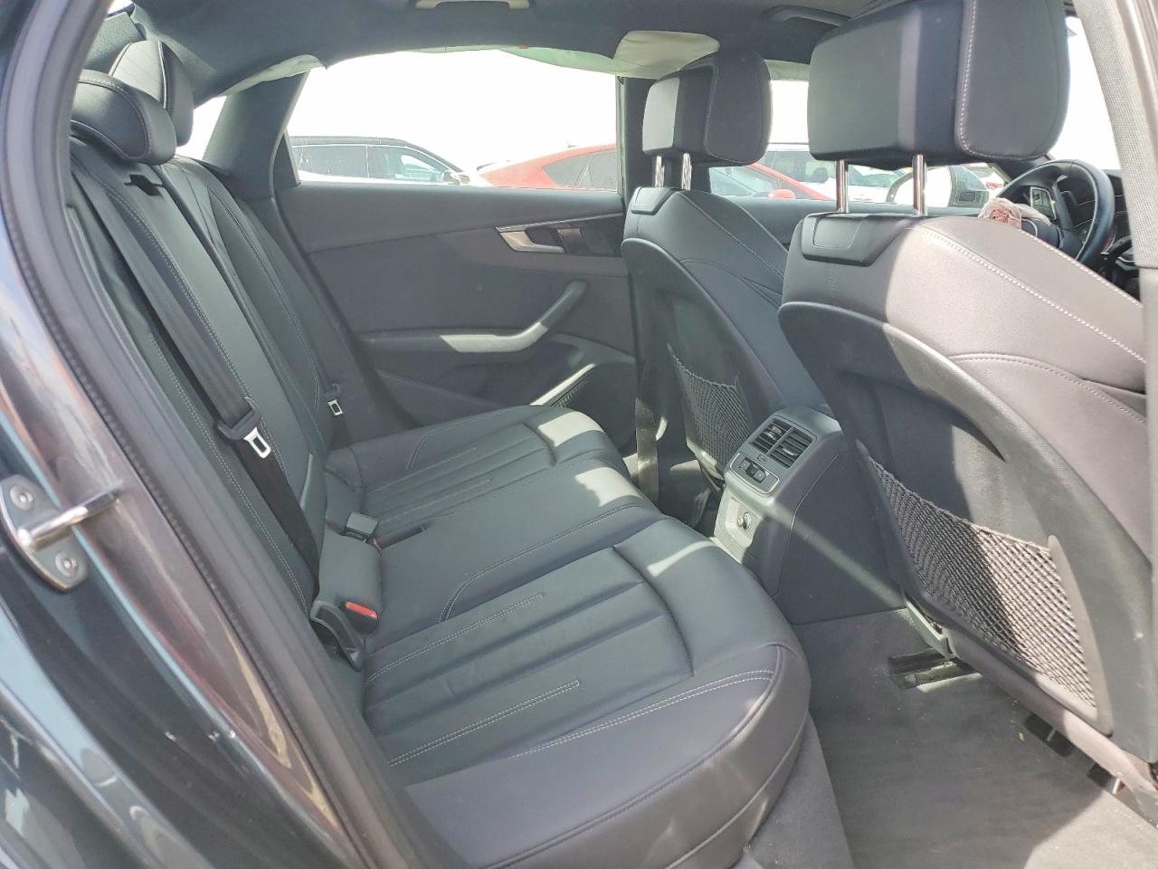 2021 Audi A4 VIN WAUDAAF47MA031421 photo 10