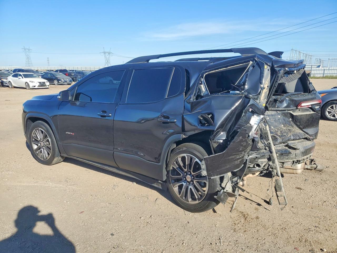 2020 GMC Acadia VIN 1GKKNLLS4LZ131848 photo 2