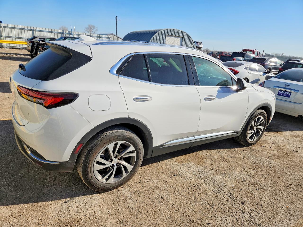 2021 Buick Envision VIN LRBFZNR42MD132578 photo 3