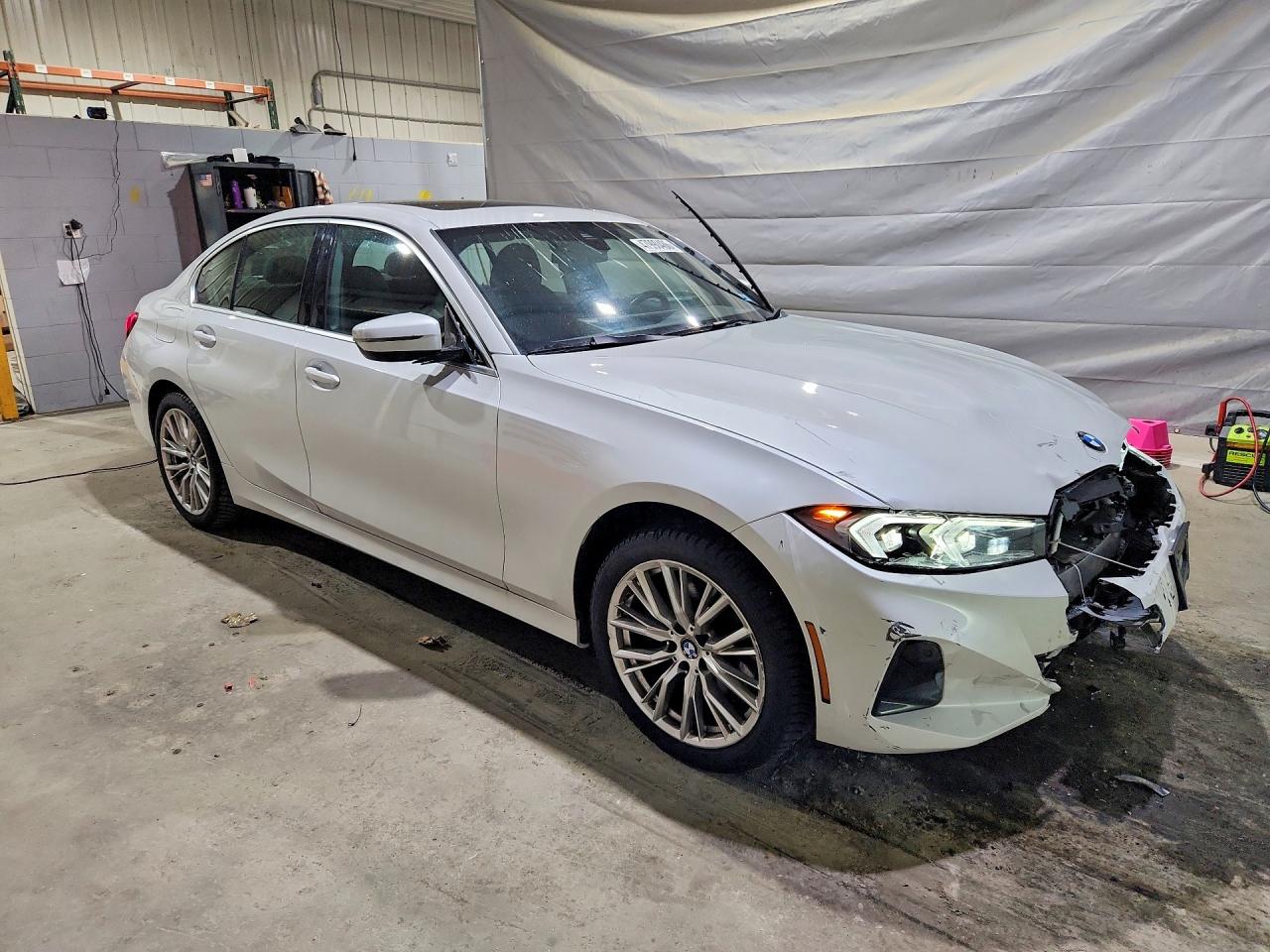 2024 BMW 3 series VIN 3MW89FF0XR8D83478 photo 4