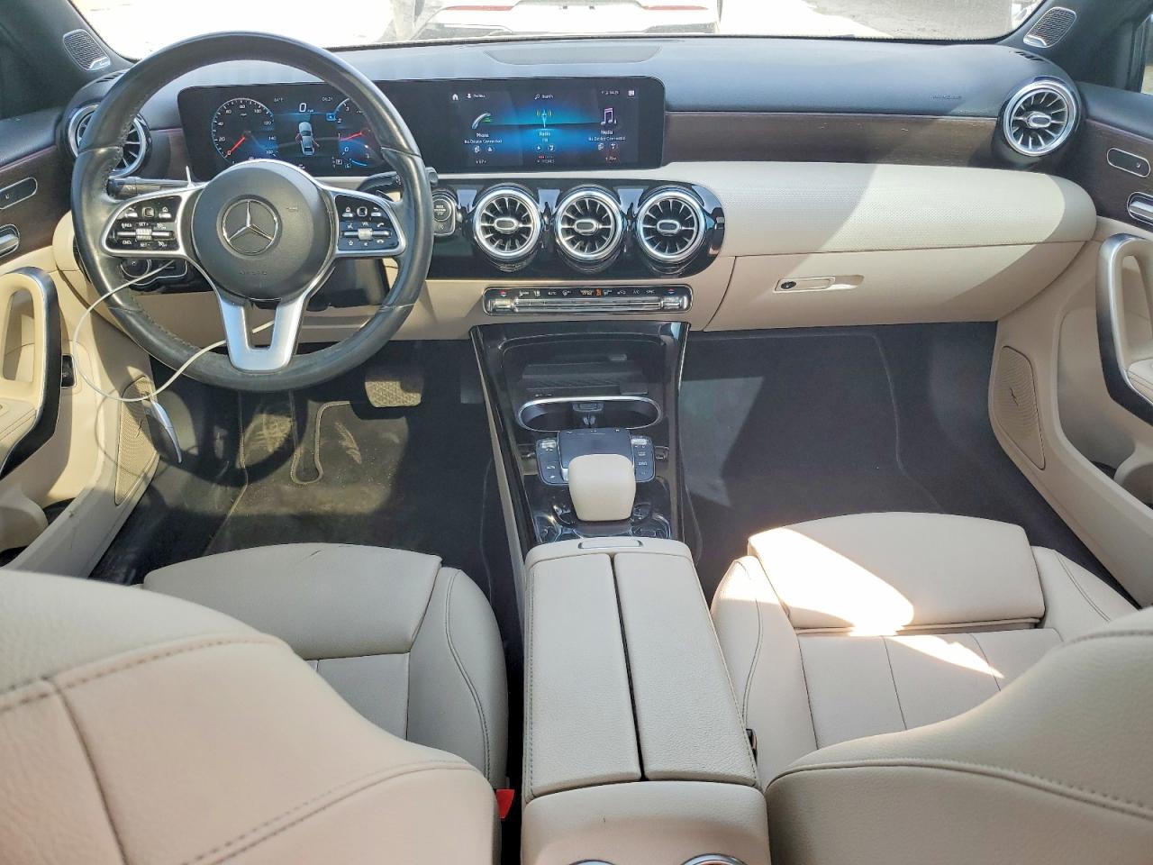 2021 Mercedes-Benz A-class VIN W1K3G4FB8MJ263609 photo 8