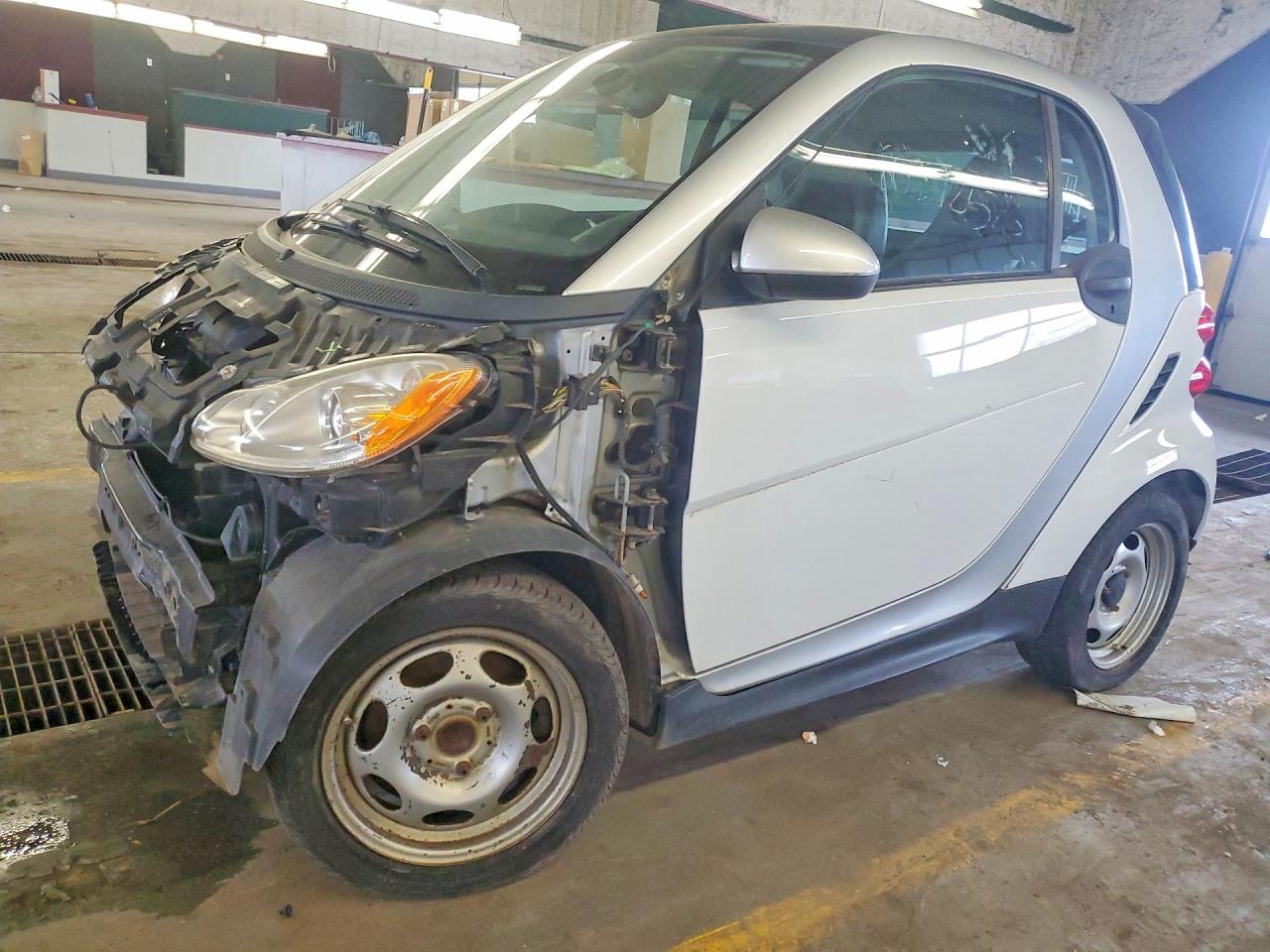 2014 Smart Fortwo VIN WMEEJ3BA6EK781775 photo 1