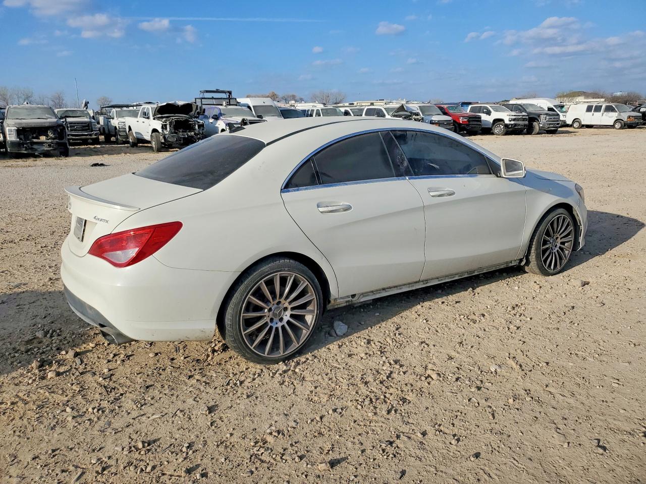 2016 Mercedes-Benz Cla-class VIN WDDSJ4GB2GN333131 photo 3