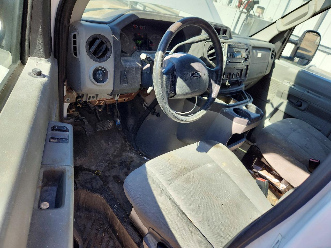 2014 Ford Econoline VIN 1FTNE1EW1EDB06290 photo 8