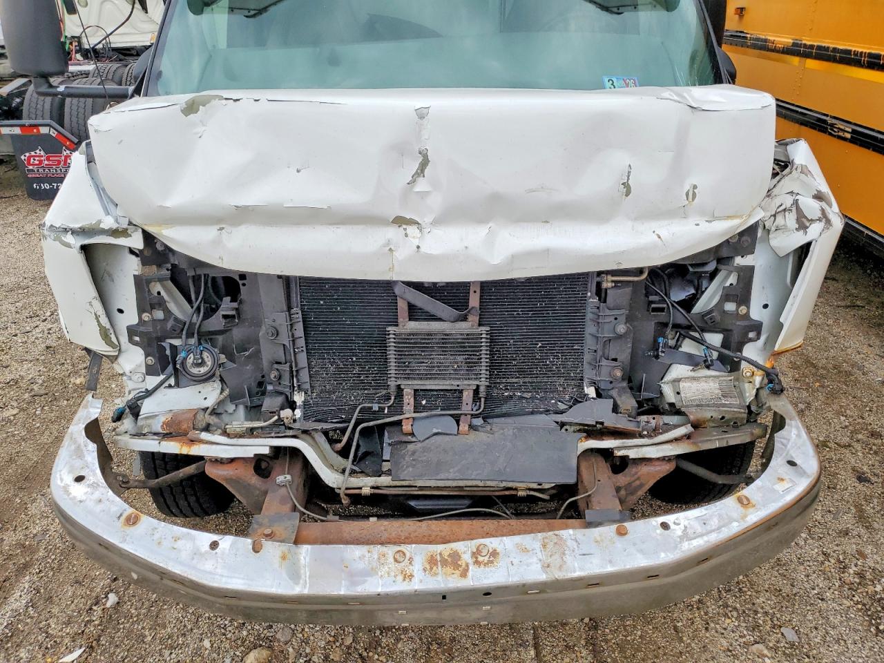2005 CHEVROLET Express VIN 1GBJG31U451165686 photo 12