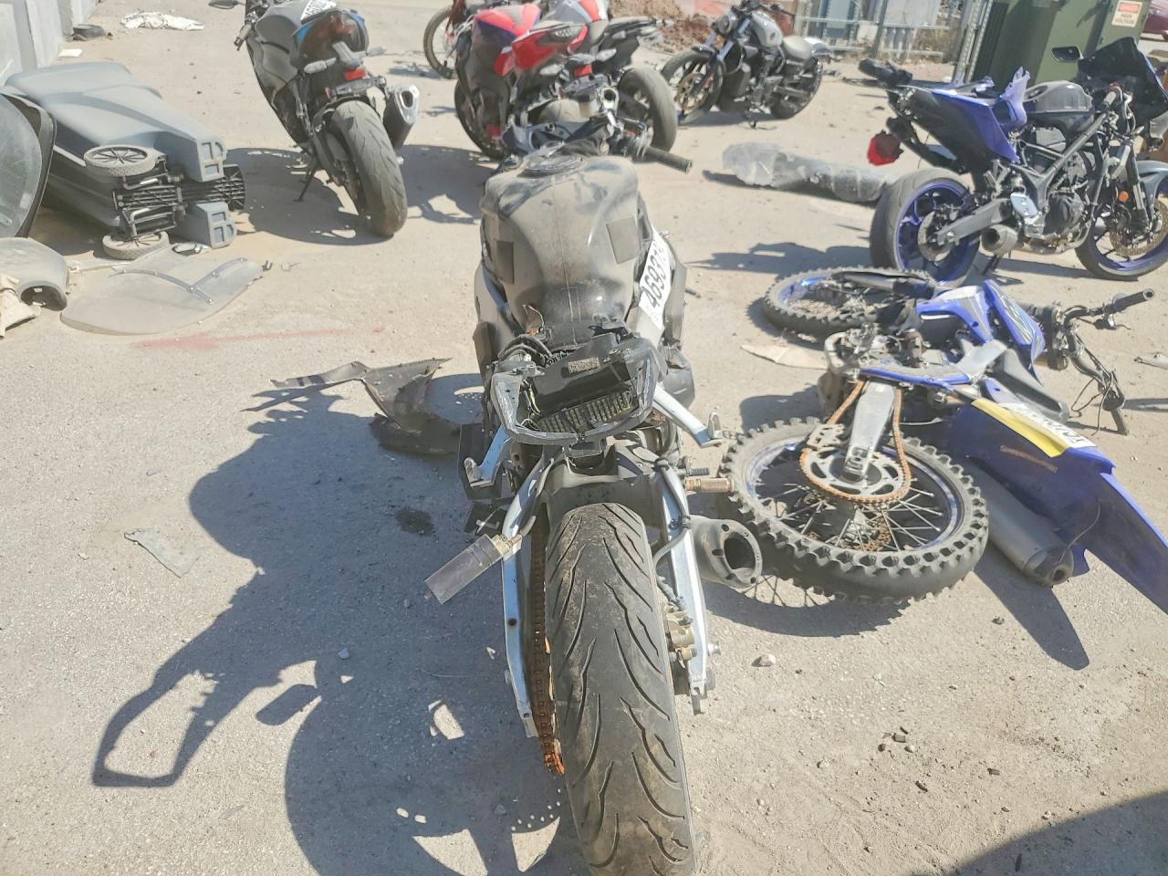 2011 Honda Cbr cycle VIN JH2SC59J8BK300084 photo 4
