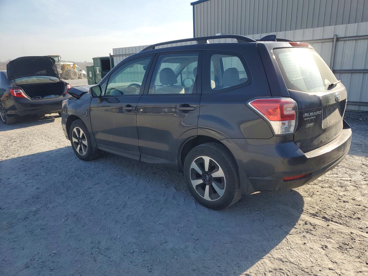 2017 SUBARU Forester VIN JF2SJABC2HH591028 photo 2