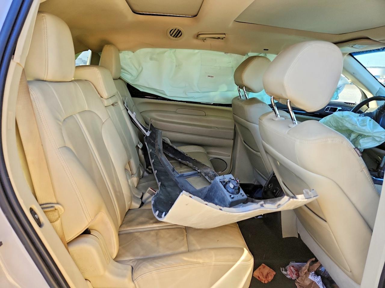 2019 Lincoln Mkt VIN 2LMHJ5AT9KBL04001 photo 11