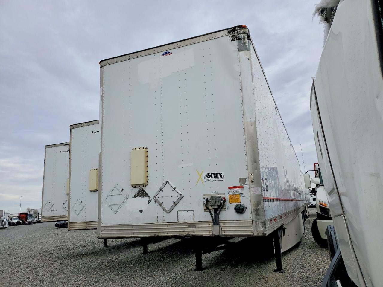 2015 UTILITY Trailer VIN 1UYVS2537FP089632 photo 2