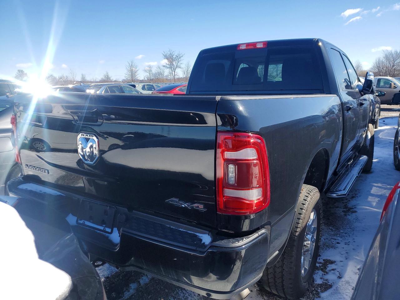 2024 Ram 2500 VIN 3C6UR5FJXRG134860 photo 3