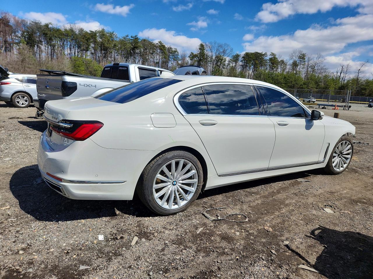 2022 BMW 7 series VIN WBA7T2C00NCH62750 photo 3