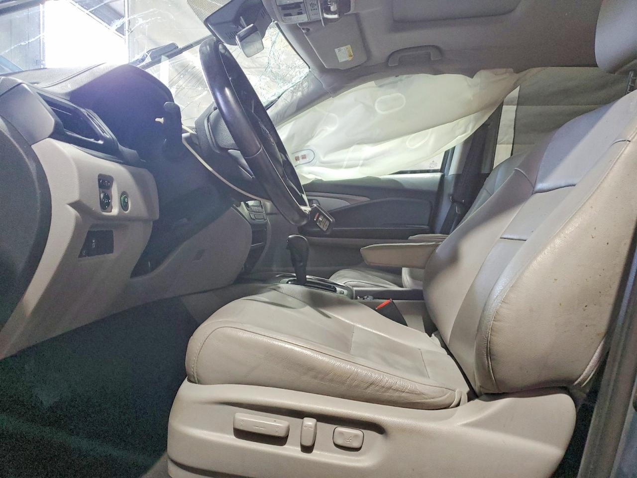 2019 Honda Pilot VIN 5FNYF6H56KB075388 photo 7