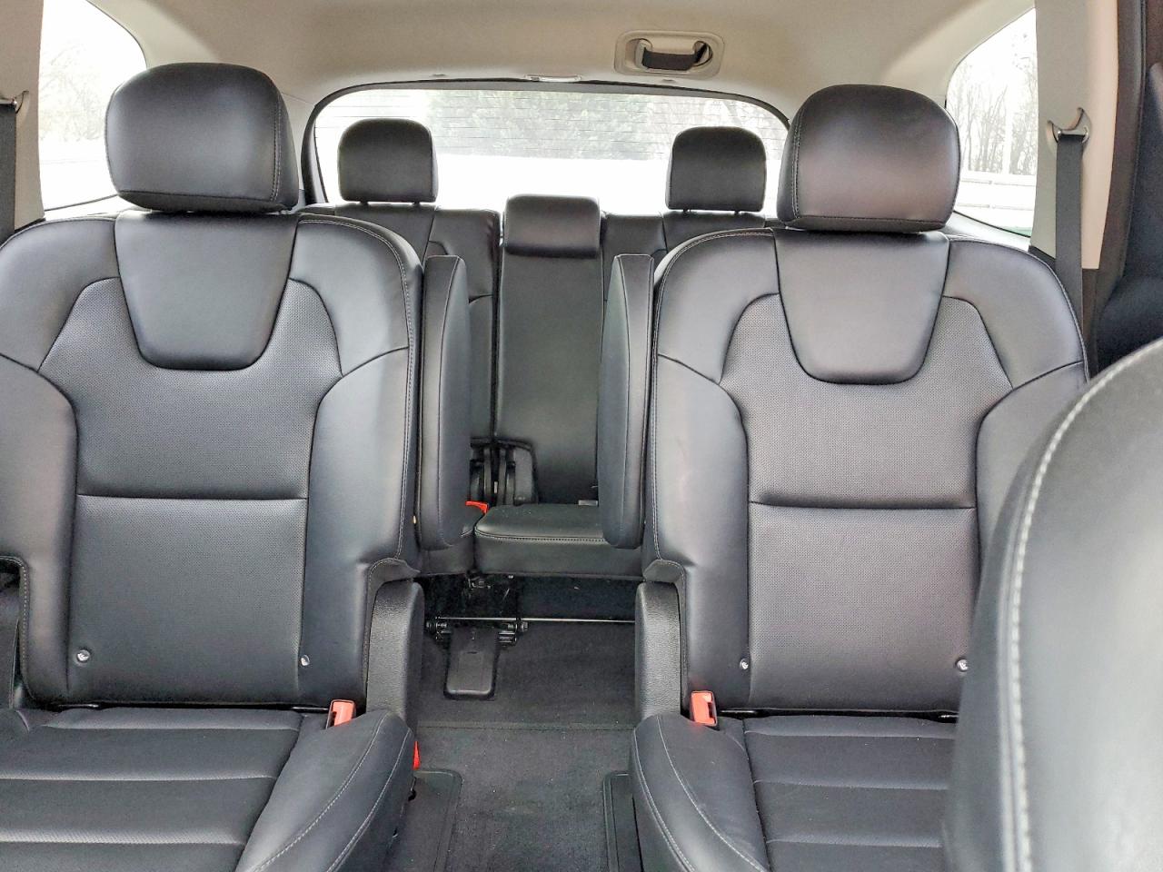 2021 KIA Telluride VIN 5XYP64HC8MG139537 photo 10