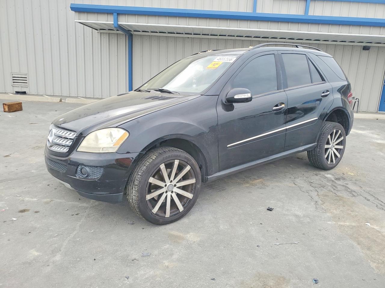 2008 Mercedes M-class VIN 4JGBB86EX8A403165 photo 1
