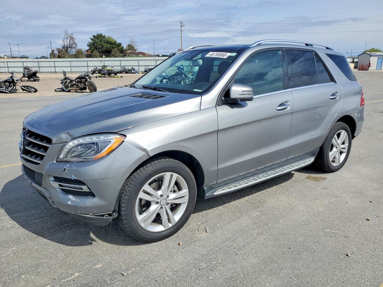 2015 Mercedes M-class VIN 4JGDA5HB5FA618737 photo 1