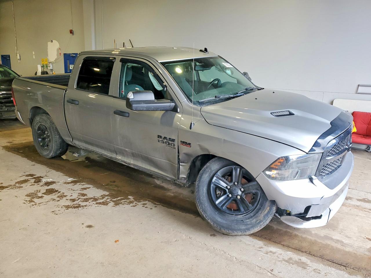 2020 1500 VIN 3C6RR7KT5LG180127 photo 4