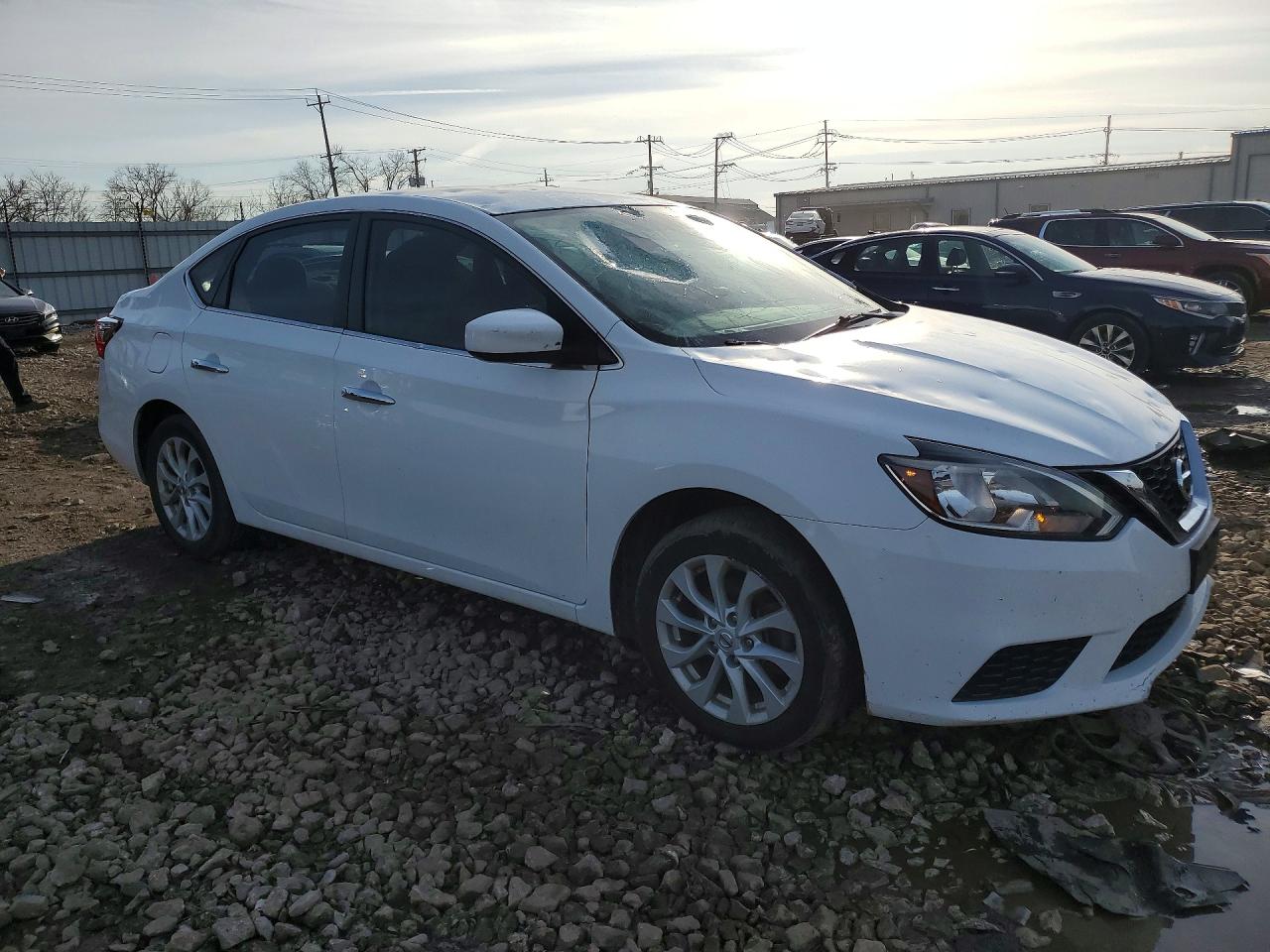 2018 Nissan Sentra VIN 3N1AB7AP7JY243169 photo 4