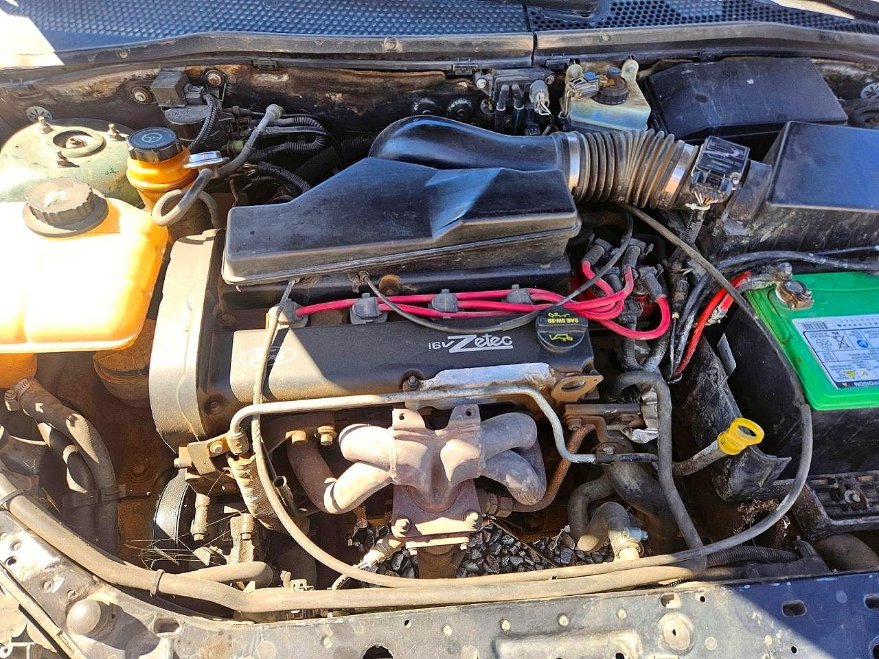 2000 Ford Focus VIN 1FAFP3433YW219500 photo 7