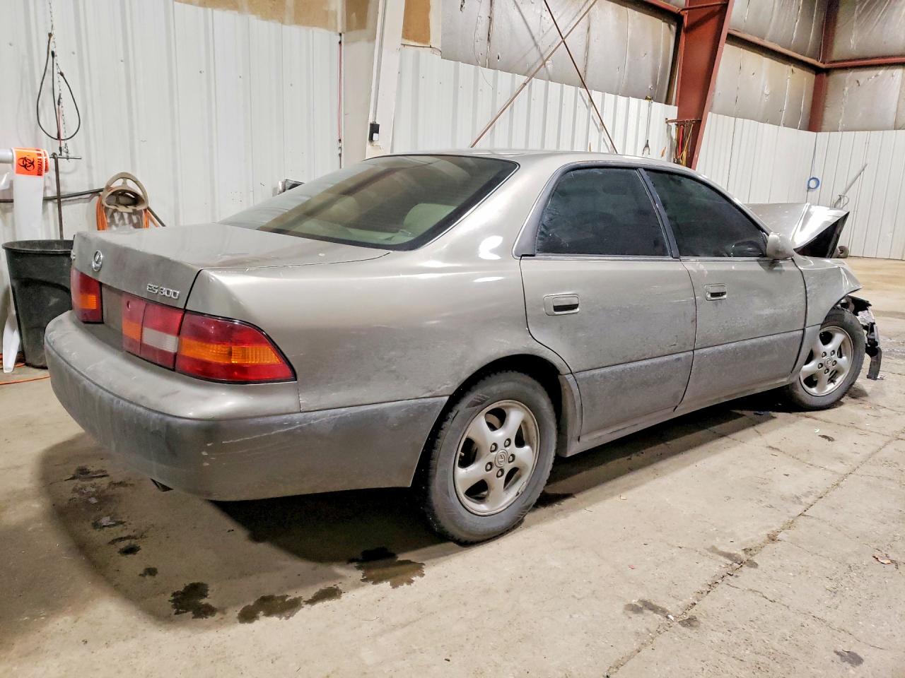 1998 LEXUS Es 300 bas VIN JT8BF28G5W0136202 photo 3