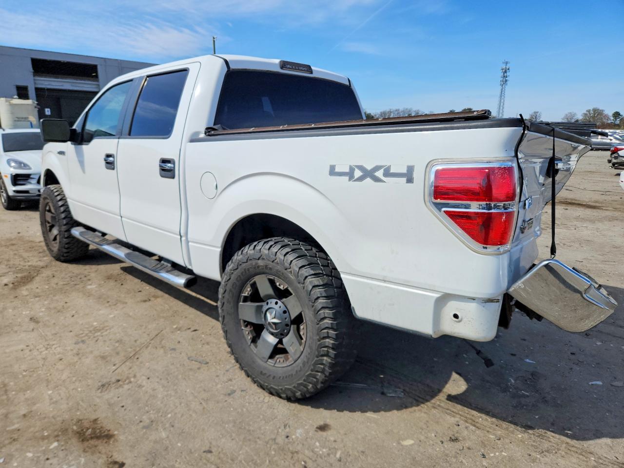 2010 Ford F150 VIN 1FTFW1EV6AFB08060 photo 2