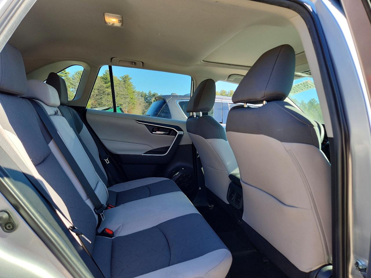 2021 Toyota Rav4 hybrid VIN 4T3RWRFV9MU044271 photo 11