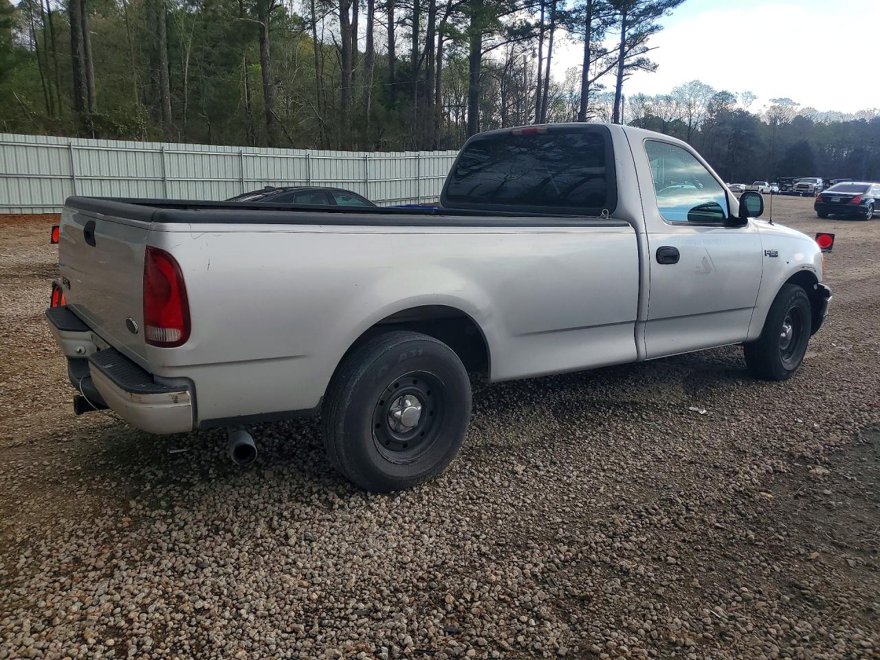 2000 Ford F150 VIN 1FTZF1725YNB56827 photo 3