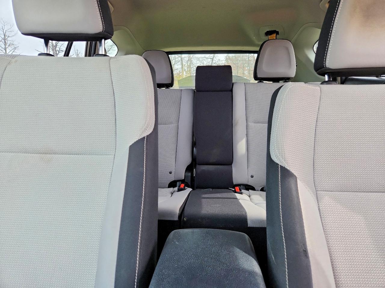 2018 Rav4 VIN JTMRFREV8JJ213305 photo 10
