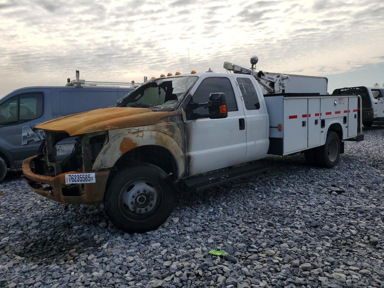 2015 Ford F550 supe VIN 1FD0X5HYXFED10909 photo 1