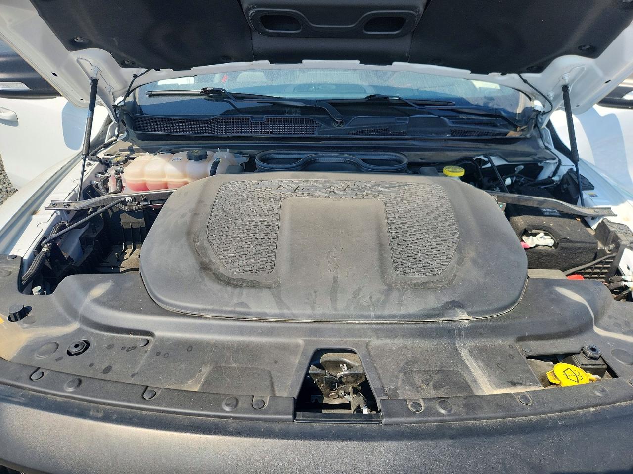 2022 Ram 1500 VIN 1C6SRFU91NN260080 photo 11