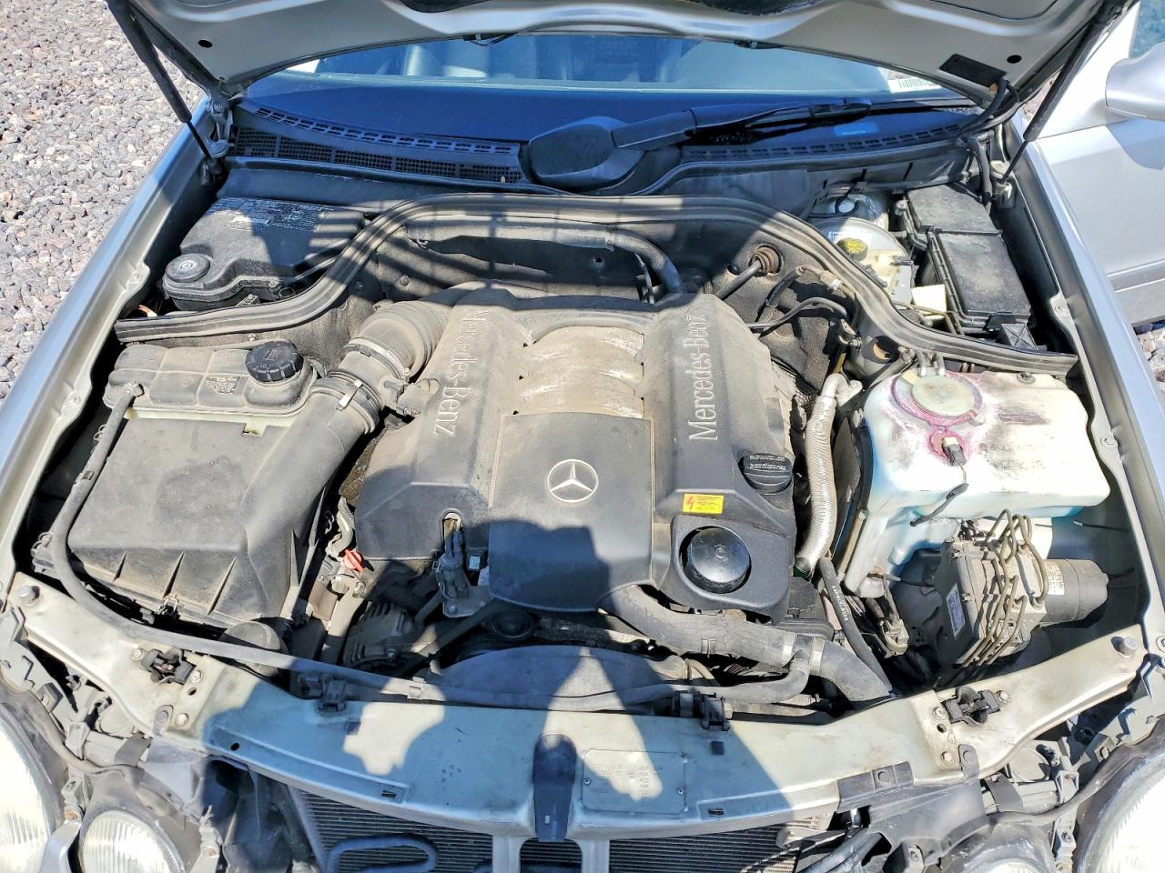 1999 Mercedes Clk-class VIN WDBLJ65G4XF112244 photo 11
