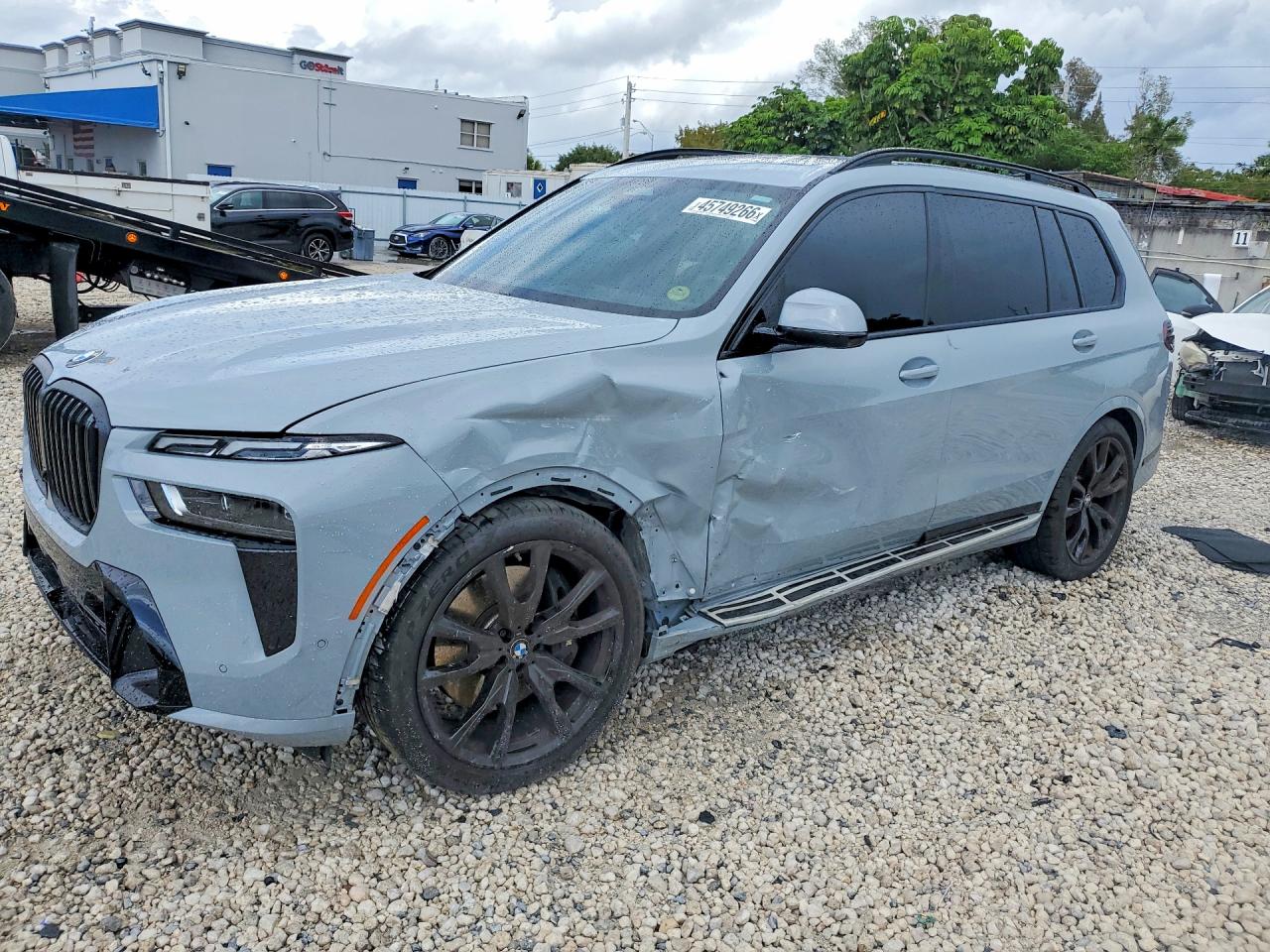 2025 BMW X7 VIN 5UX23EM0XS9Y68348 photo 1