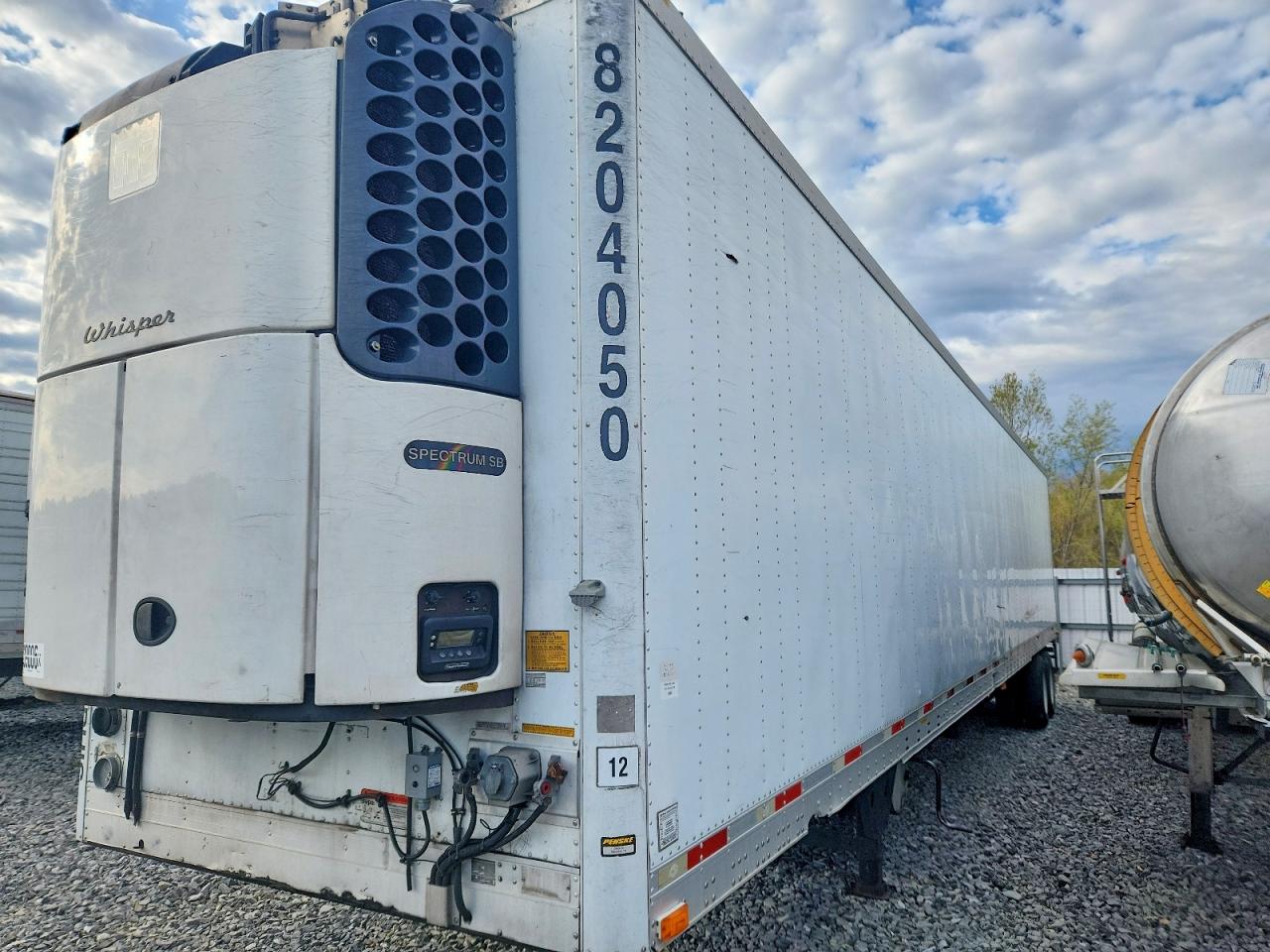2014 UTILITY All models VIN 1UYVS2482EU844117 photo 2