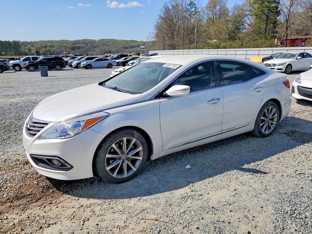 2017 Hyundai Azera VIN KMHFG4JG8HA581869 photo 1
