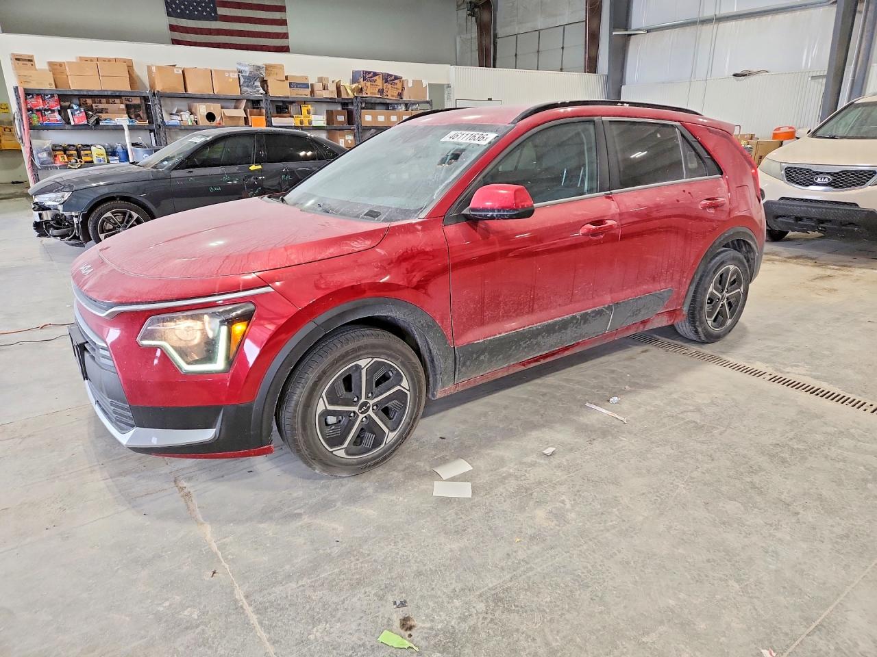 2023 Kia Niro VIN KNDCP3LEXP5085833 photo 1
